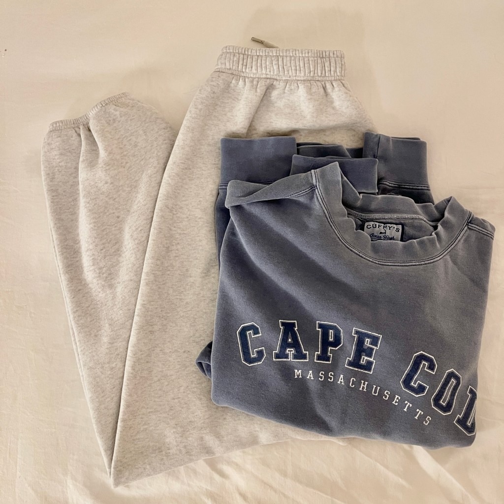 The mom uniform formula: how I spend 15 seconds getting&nbsp;dressed